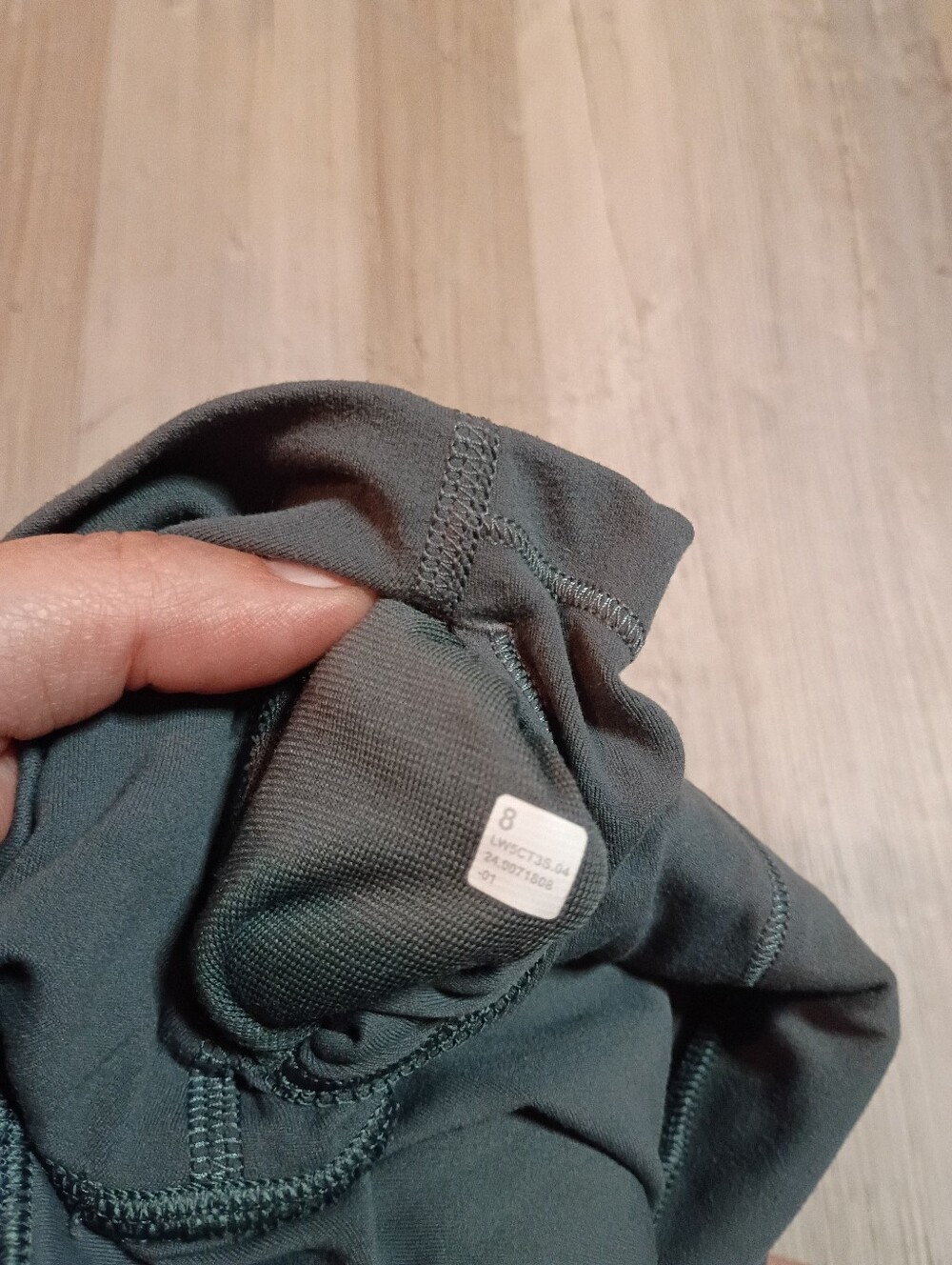 Lululemon - Picture 6 of 7